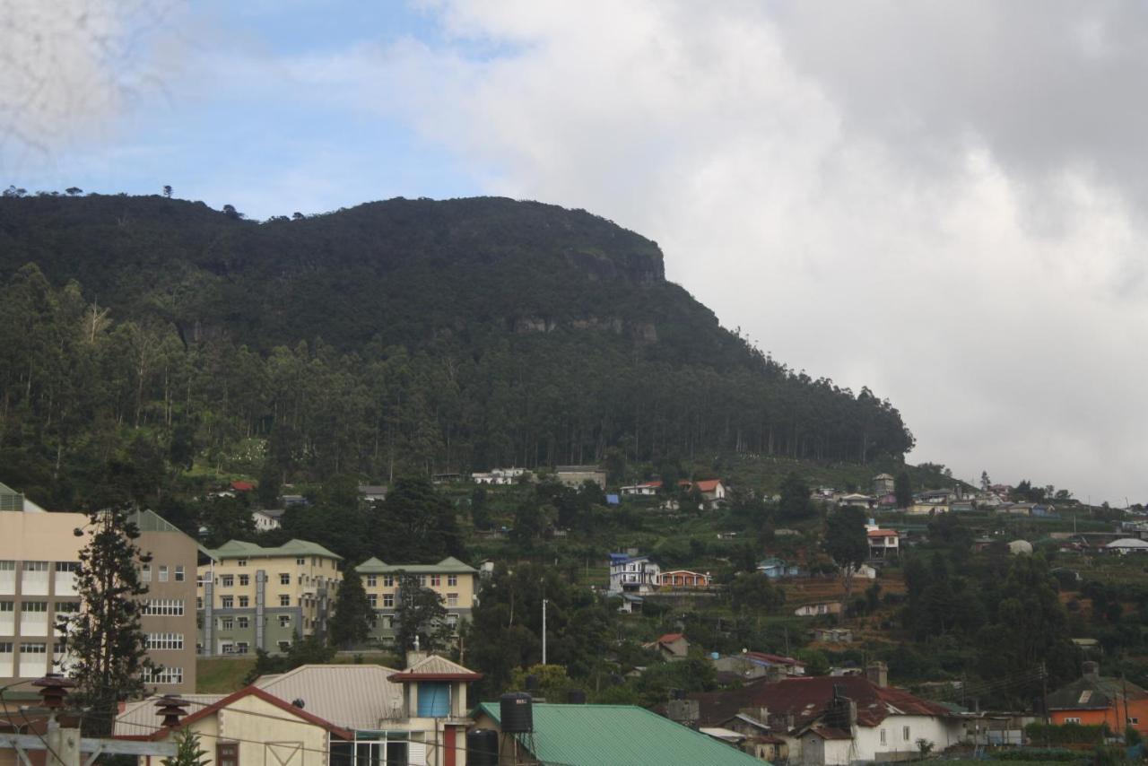 Dream Hill Homestay นูวาราเอลิยา ภายนอก รูปภาพ