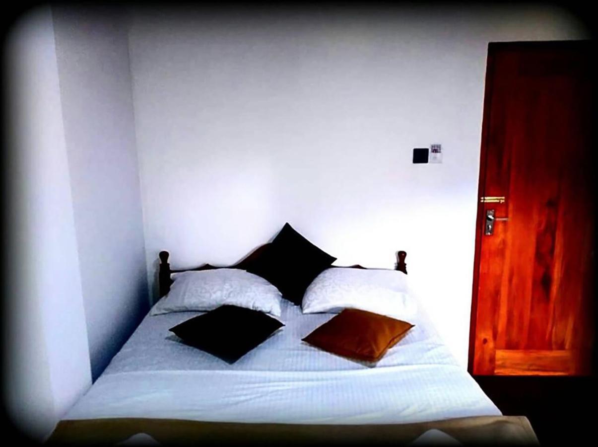 Dream Hill Homestay นูวาราเอลิยา ภายนอก รูปภาพ
