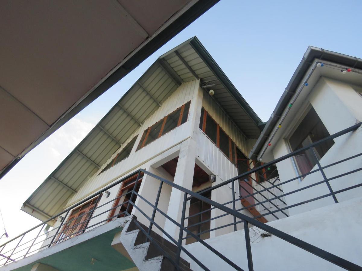 Dream Hill Homestay นูวาราเอลิยา ภายนอก รูปภาพ
