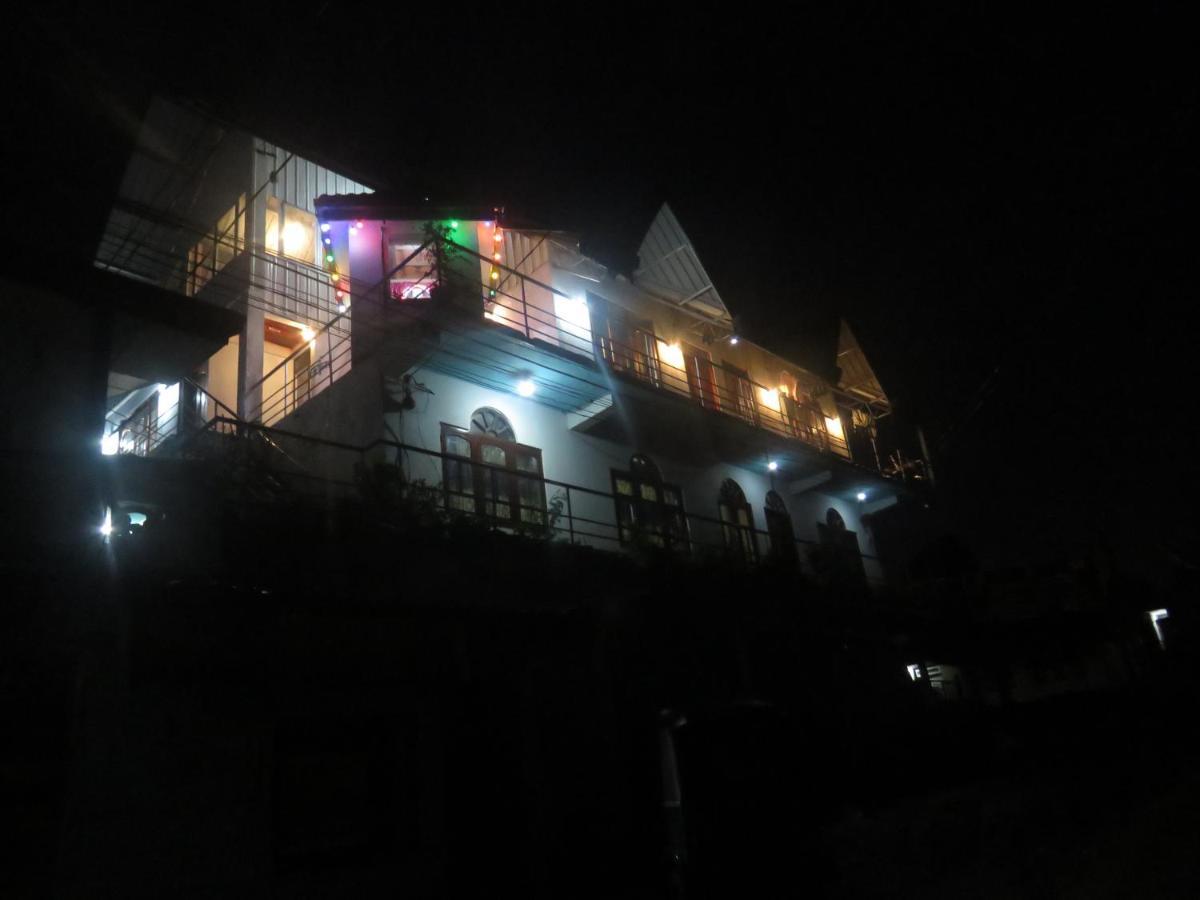 Dream Hill Homestay นูวาราเอลิยา ภายนอก รูปภาพ